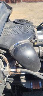 Freightliner Cascadia 125 Air Cleaner / Air Filter Housing