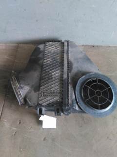 Freightliner Cascadia 125 Right Air Cleaner / Air Filter Housing