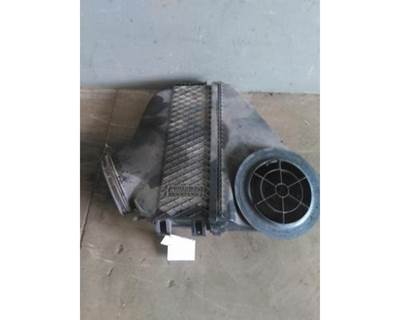 Freightliner Cascadia 125 Right Air Cleaner / Air Filter Housing