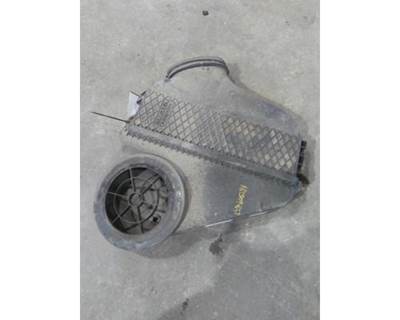 Freightliner Cascadia 125 Air Cleaner / Air Filter Housing