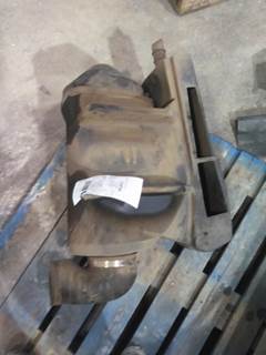 Freightliner FL70 Air Cleaner / Air Filter Housing