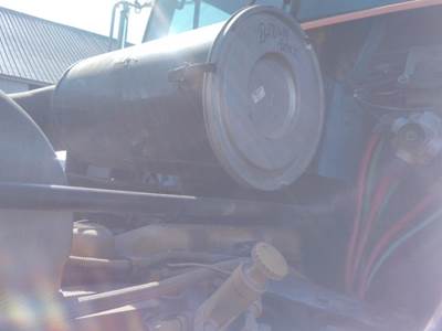 Freightliner FLD120 Air Cleaner / Air Filter Housing