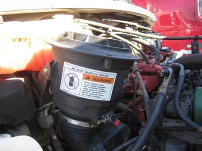 Freightliner M2 106 Air Cleaner / Air Filter Housing