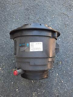 Freightliner M2 106 Air Cleaner / Air Filter Housing