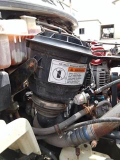 Freightliner M2 106 Air Cleaner / Air Filter Housing