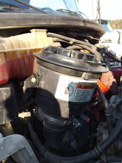 Freightliner M2 106 Air Cleaner / Air Filter Housing