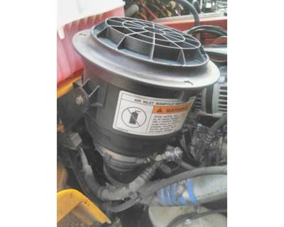 Freightliner M2 106 Air Cleaner / Air Filter Housing