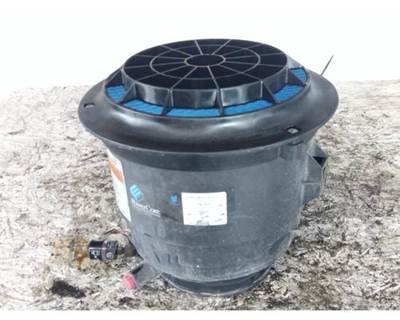 Freightliner M2 106 Air Cleaner / Air Filter Housing