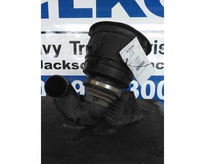 Freightliner M2 106 Air Cleaner / Air Filter Housing