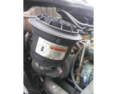 Freightliner M2 106 Air Cleaner / Air Filter Housing