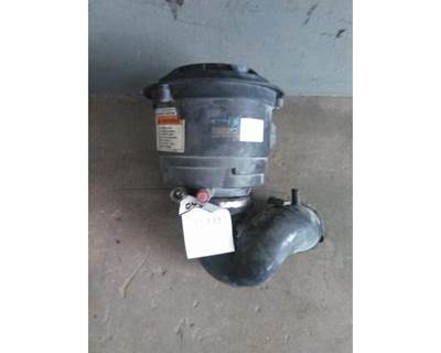 Freightliner M2 106 Air Cleaner / Air Filter Housing