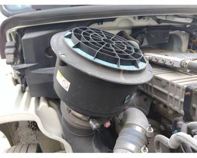 Freightliner M2 112 Right Air Cleaner / Air Filter Housing