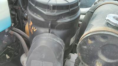 GMC C7000 Right Air Cleaner / Air Filter Housing