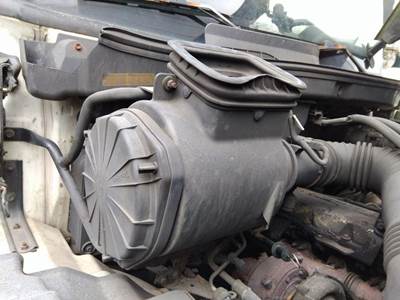 Hino 268 Air Cleaner / Air Filter Housing