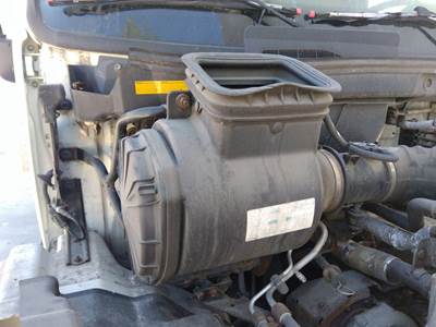 Hino 268 Air Cleaner / Air Filter Housing
