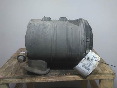 International 4300 Right Air Cleaner / Air Filter Housing