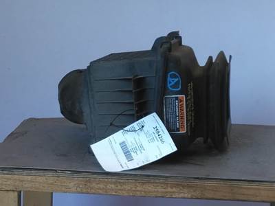 International 4300 Air Cleaner / Air Filter Housing