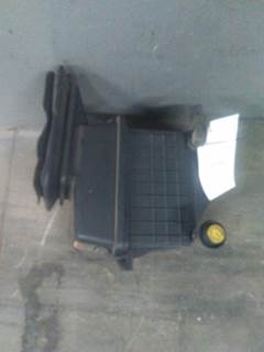 International 4300 Air Cleaner / Air Filter Housing