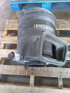 International 4300 Air Cleaner / Air Filter Housing