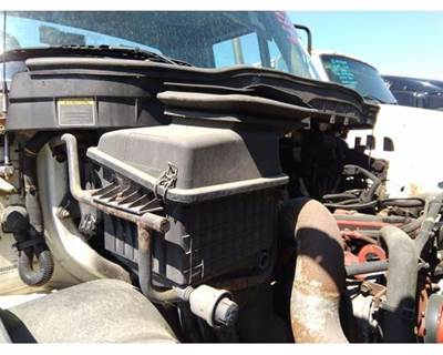 International 4300 Right Air Cleaner / Air Filter Housing