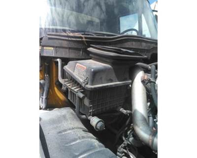International 4300 Right Air Cleaner / Air Filter Housing