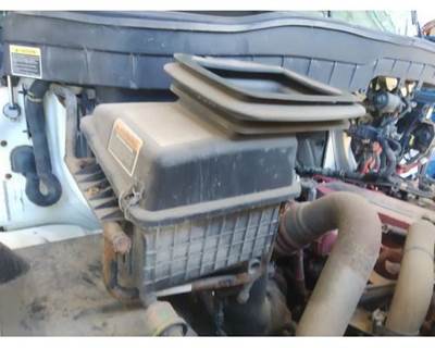 International 4300 Air Cleaner / Air Filter Housing