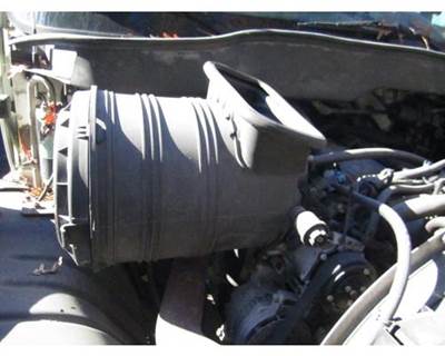 International 4300 Air Cleaner / Air Filter Housing