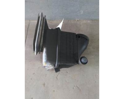 International 4300 Right Air Cleaner / Air Filter Housing