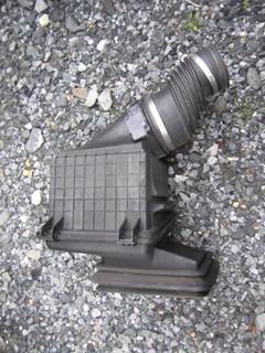 International 4400 Air Cleaner / Air Filter Housing