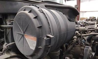 International 4400 Right Air Cleaner / Air Filter Housing