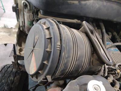 International 7400 Right Air Cleaner / Air Filter Housing