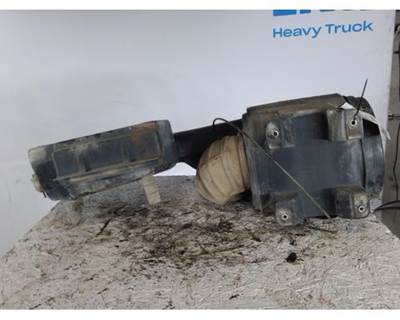 International 9400i Air Cleaner / Air Filter Housing