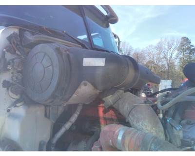International 9400i Right Air Cleaner / Air Filter Housing