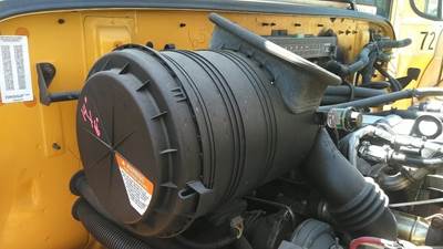 International CE Right Air Cleaner / Air Filter Housing