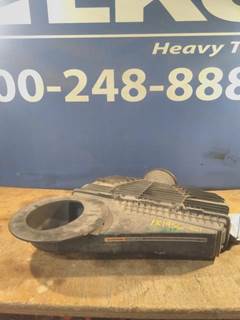 International LT Air Cleaner / Air Filter Housing