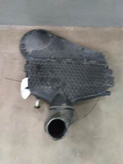 International LT Air Cleaner / Air Filter Housing
