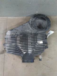 International LT Air Cleaner / Air Filter Housing