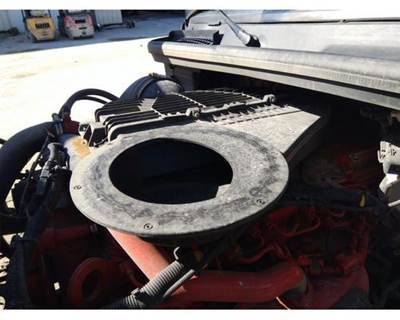 International LT Air Cleaner / Air Filter Housing