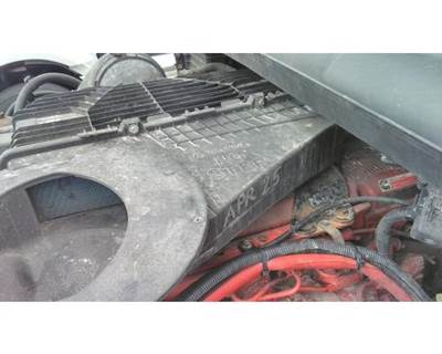 International LT Air Cleaner / Air Filter Housing