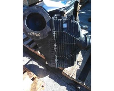 International LT Air Cleaner / Air Filter Housing