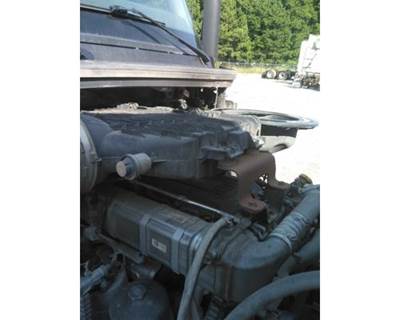 International LT Air Cleaner / Air Filter Housing