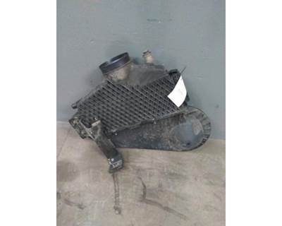 International LT Air Cleaner / Air Filter Housing