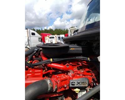 International LT Air Cleaner / Air Filter Housing