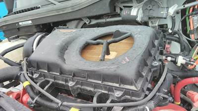 International MV Air Cleaner / Air Filter Housing