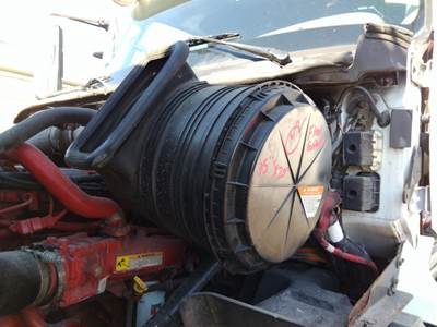 International ProStar Left Air Cleaner / Air Filter Housing for a International PROSTAR 113