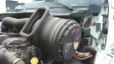 International ProStar Left Air Cleaner / Air Filter Housing for a International PROSTAR 122