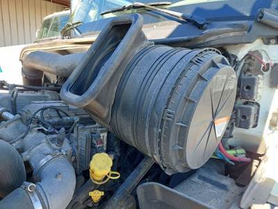 International ProStar Air Cleaner / Air Filter Housing