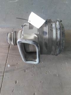 International ProStar Air Cleaner / Air Filter Housing for a International PROSTAR 122