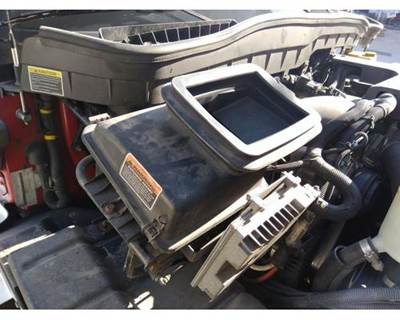International TerraStar Air Cleaner / Air Filter Housing