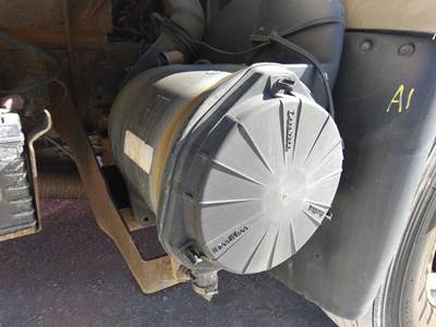 Isuzu FTR Air Cleaner / Air Filter Housing